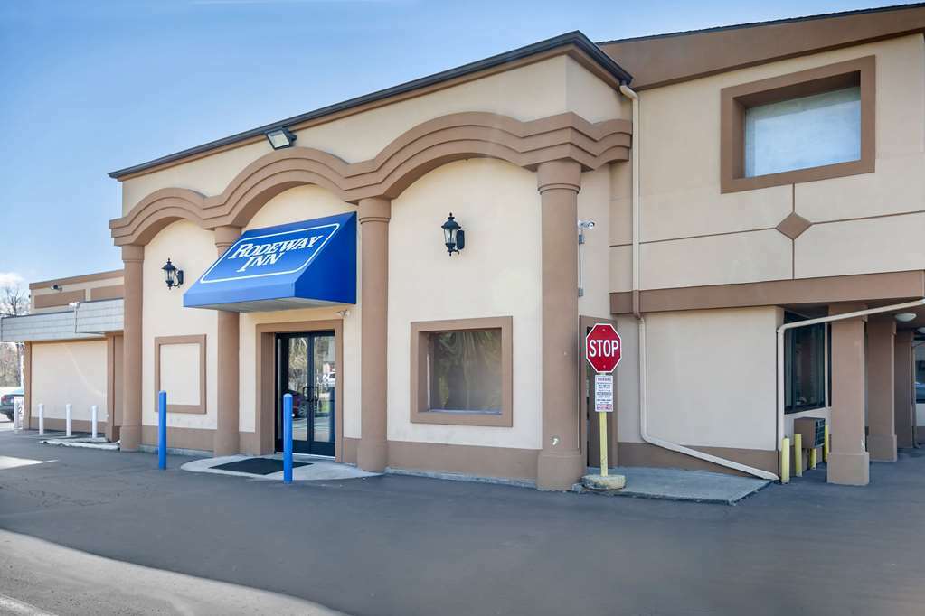Knights Inn Bristol Levittown Exterior photo